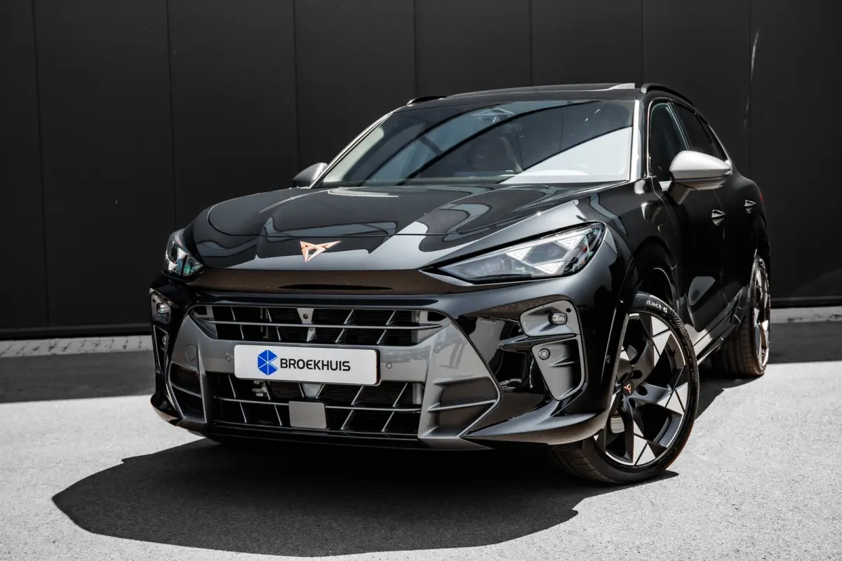 1.5 TSI e-Hybrid 272pk VZ Performance | Leder | Panoramadak | Trekhaak | Leder | Sennheiser | 360 Camera | 20"