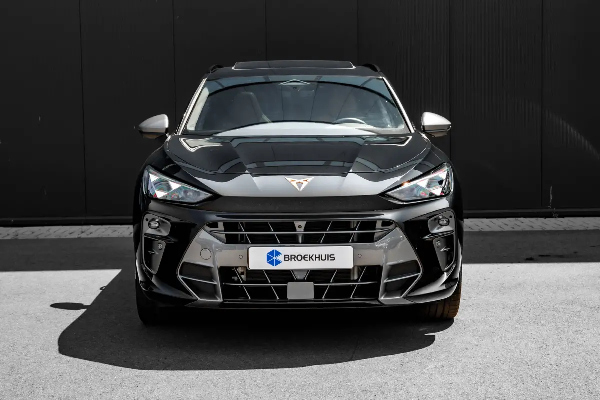 1.5 TSI e-Hybrid 272pk VZ Performance | Leder | Panoramadak | Trekhaak | Leder | Sennheiser | 360 Camera | 20"