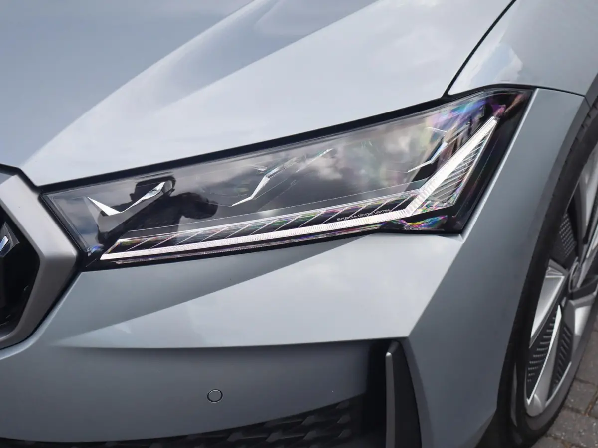 1.5 TSI 204pk PHEV Edition | SoH 100% | Panoramadak | 18" Velgen | Massage
