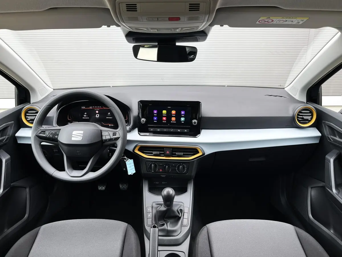 1.0 EcoTSI 95pk Reference | LMV 15'' | Cruise Control