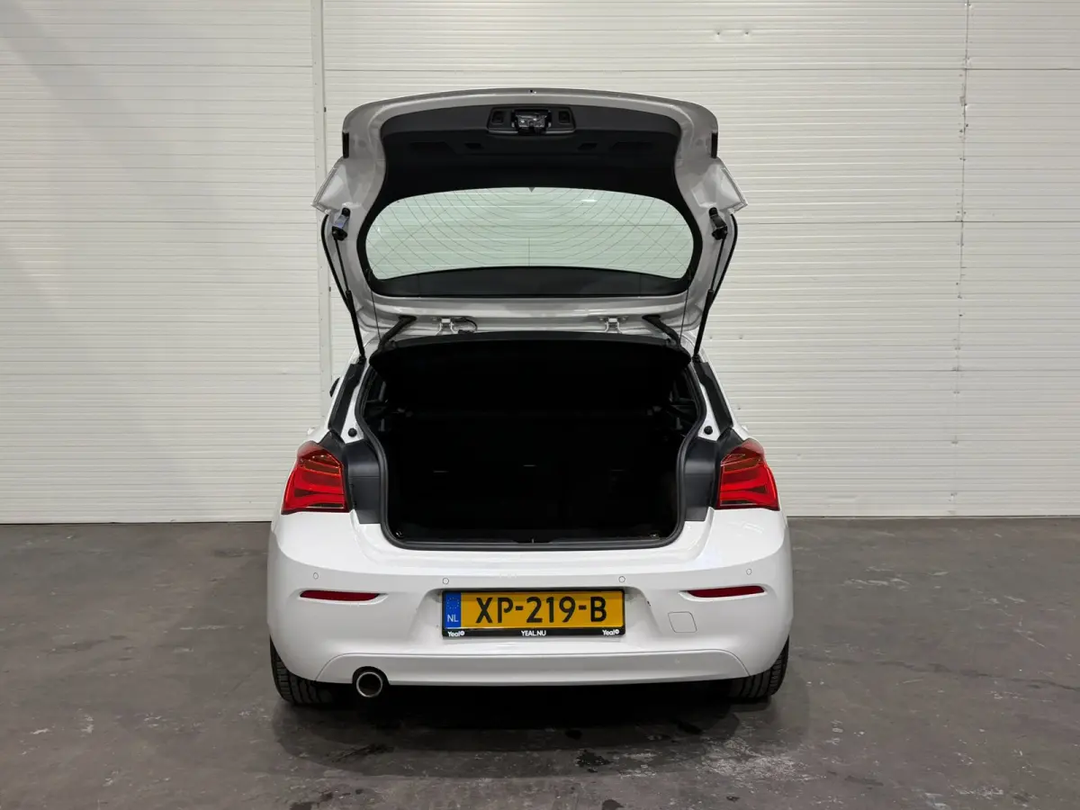 118i Executive PDC / LMV / Automaat / Cruise Control / Navi