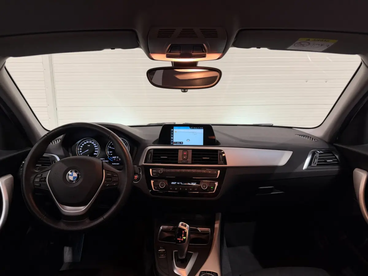 118i Executive PDC / LMV / Automaat / Cruise Control / Navi