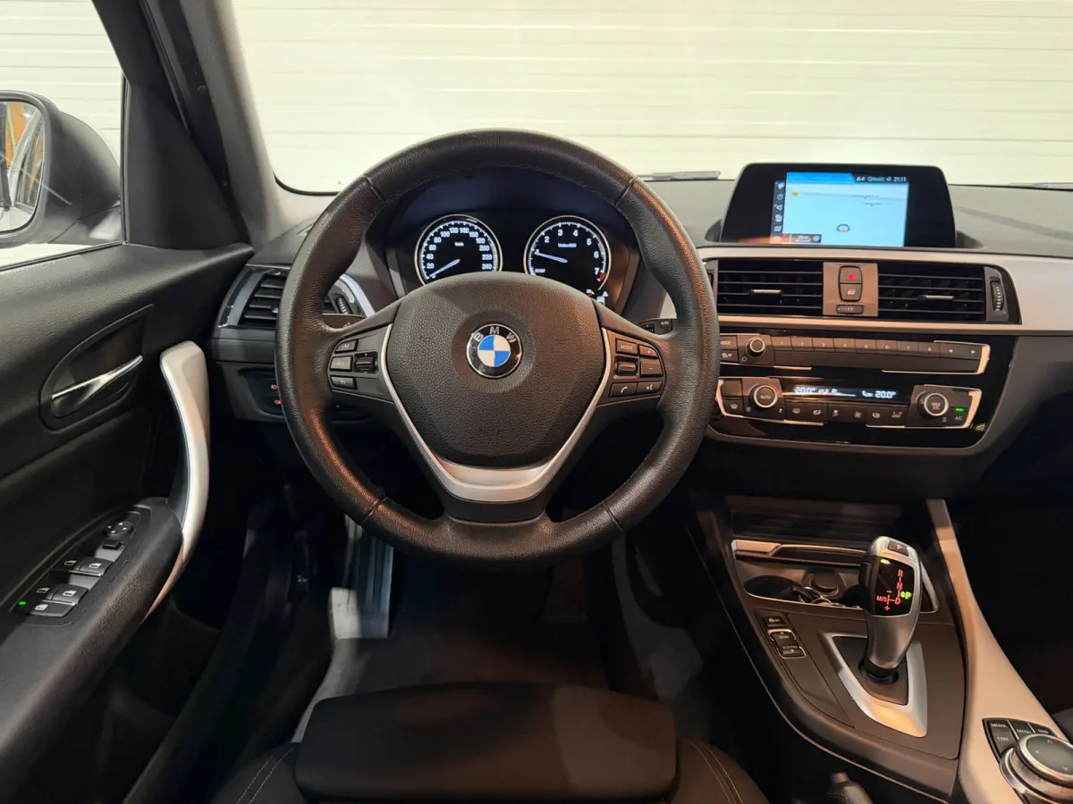 118i Executive PDC / LMV / Automaat / Cruise Control / Navi