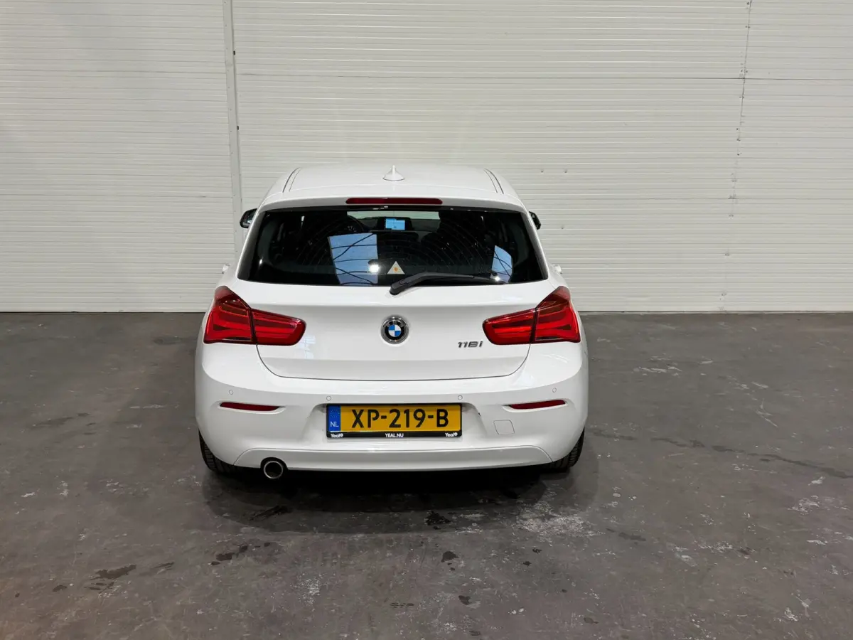 118i Executive PDC / LMV / Automaat / Cruise Control / Navi