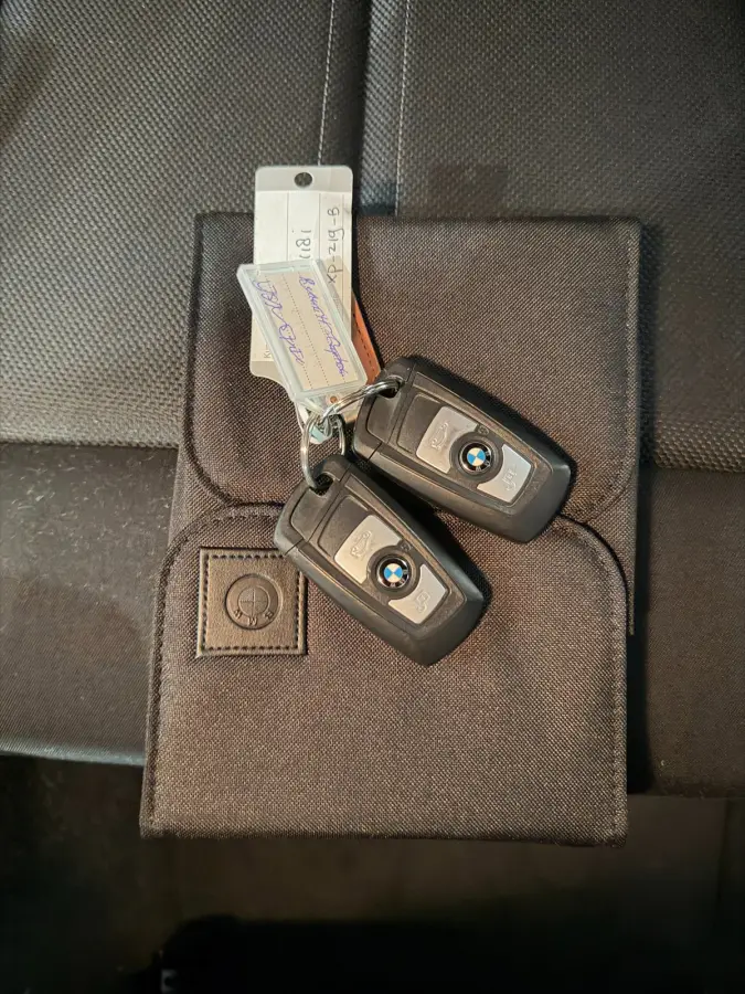 118i Executive PDC / LMV / Automaat / Cruise Control / Navi