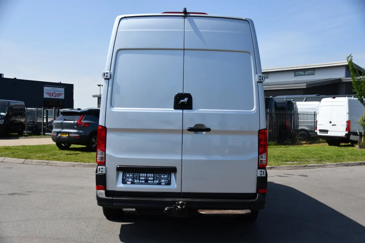 3.180 35 2.0 L4H3 PB Edition Cruise, Camera, Carplay, 177pk, LED, Clima, Trekhaak, Automaat, Sensoren, Geveerde stoel, Uniek!