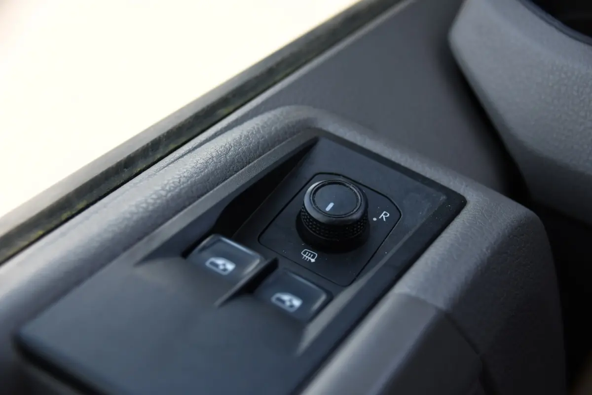 3.180 35 2.0 L4H3 PB Edition Cruise, Camera, Carplay, 177pk, LED, Clima, Trekhaak, Automaat, Sensoren, Geveerde stoel, Uniek!