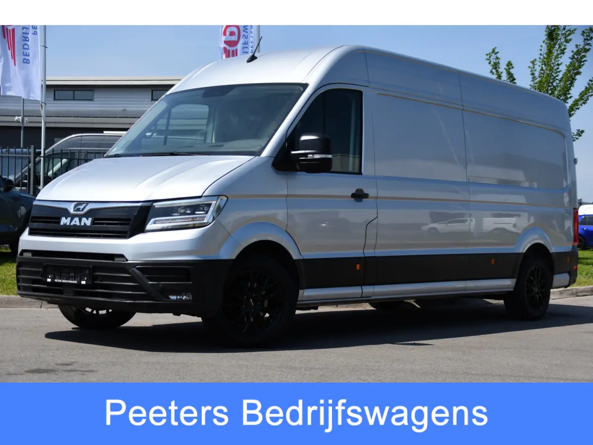 3.180 35 2.0 L4H3 PB Edition Cruise, Camera, Carplay, 177pk, LED, Clima, Trekhaak, Automaat, Sensoren, Geveerde stoel, Uniek!