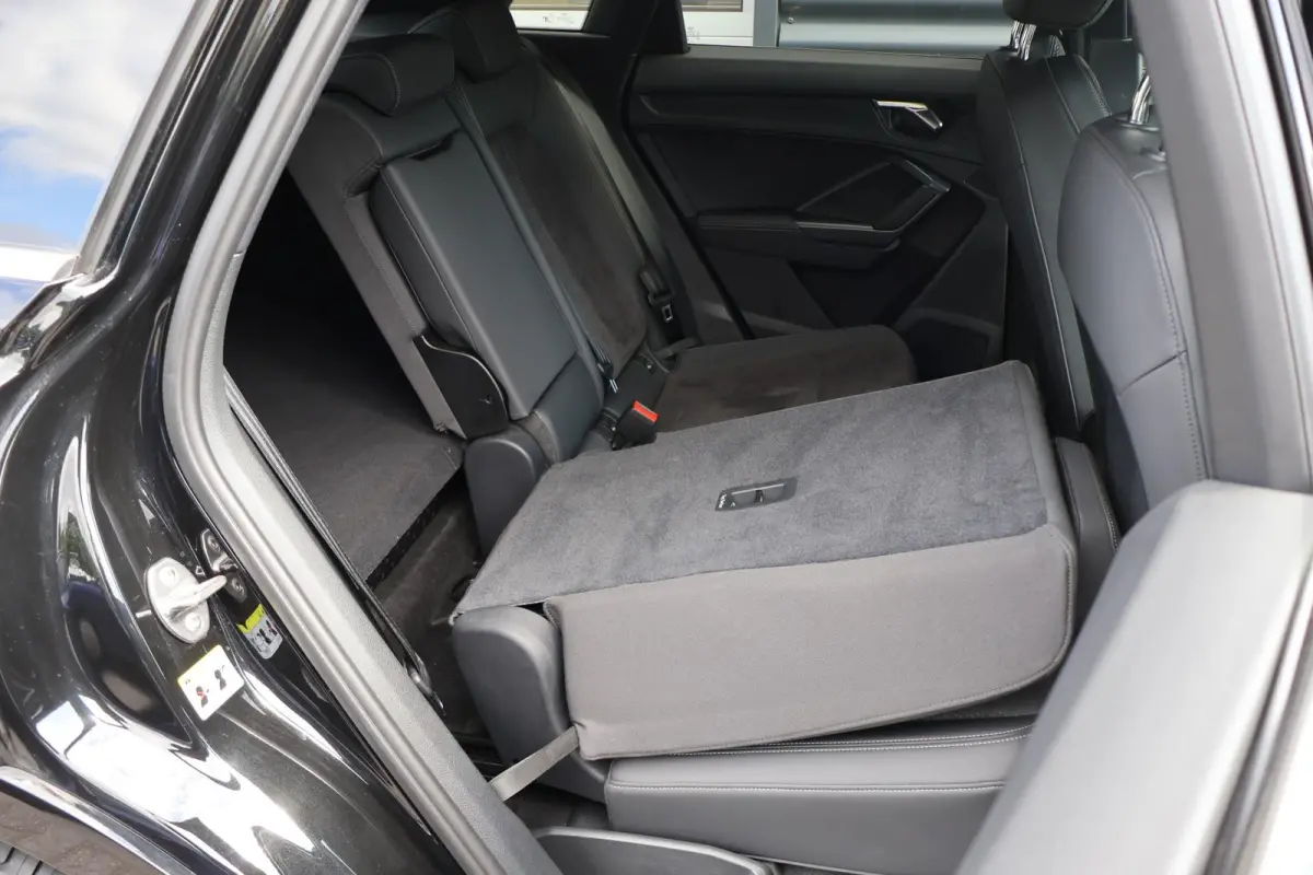 35 TFSI 150pk S-tronic S-Line | Afn. trekhaak | Navigatie | Sportstoelen | Stoelverwarming | Cruise Control | Dodehoek sensor | Elek. kofferbakklep | Elek. inklapbare spiegels