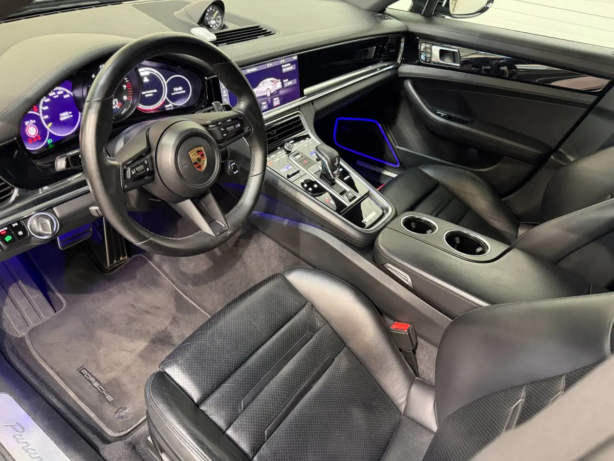 2.9 4 E-Hybrid / Luchtvering / Panoramadak / Sport Chrono