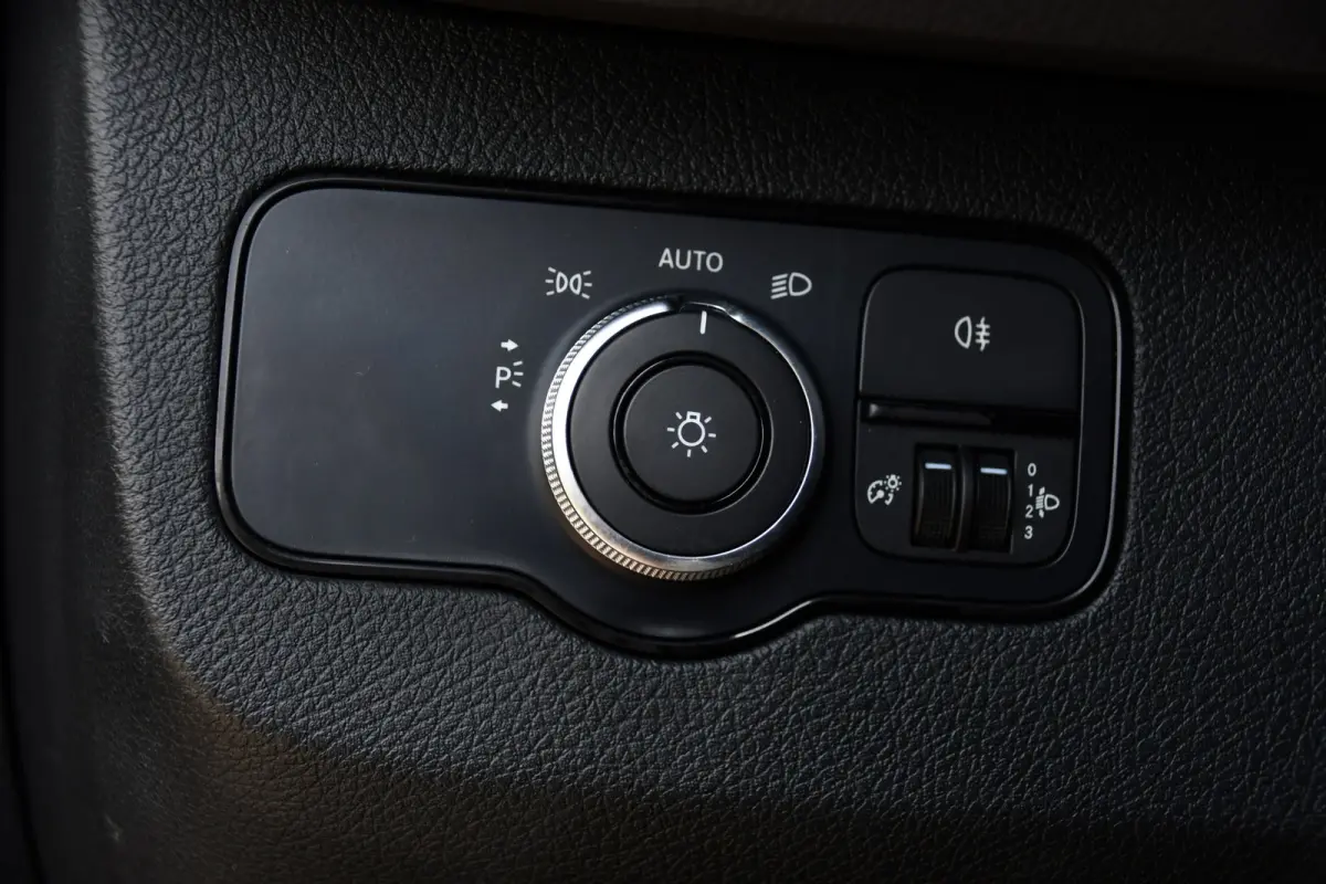 319 V6 3.0 CDI L2H2 PB Edition Camera, Cruise, Carplay, 190pk, Automaat, LED, Trekhaak, Dodehoek, Sensoren, NAVI, Uniek!