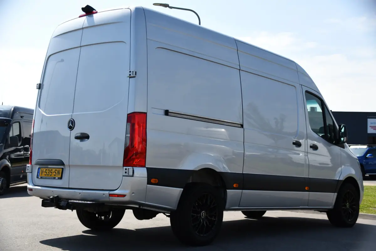 319 V6 3.0 CDI L2H2 PB Edition Camera, Cruise, Carplay, 190pk, Automaat, LED, Trekhaak, Dodehoek, Sensoren, NAVI, Uniek!