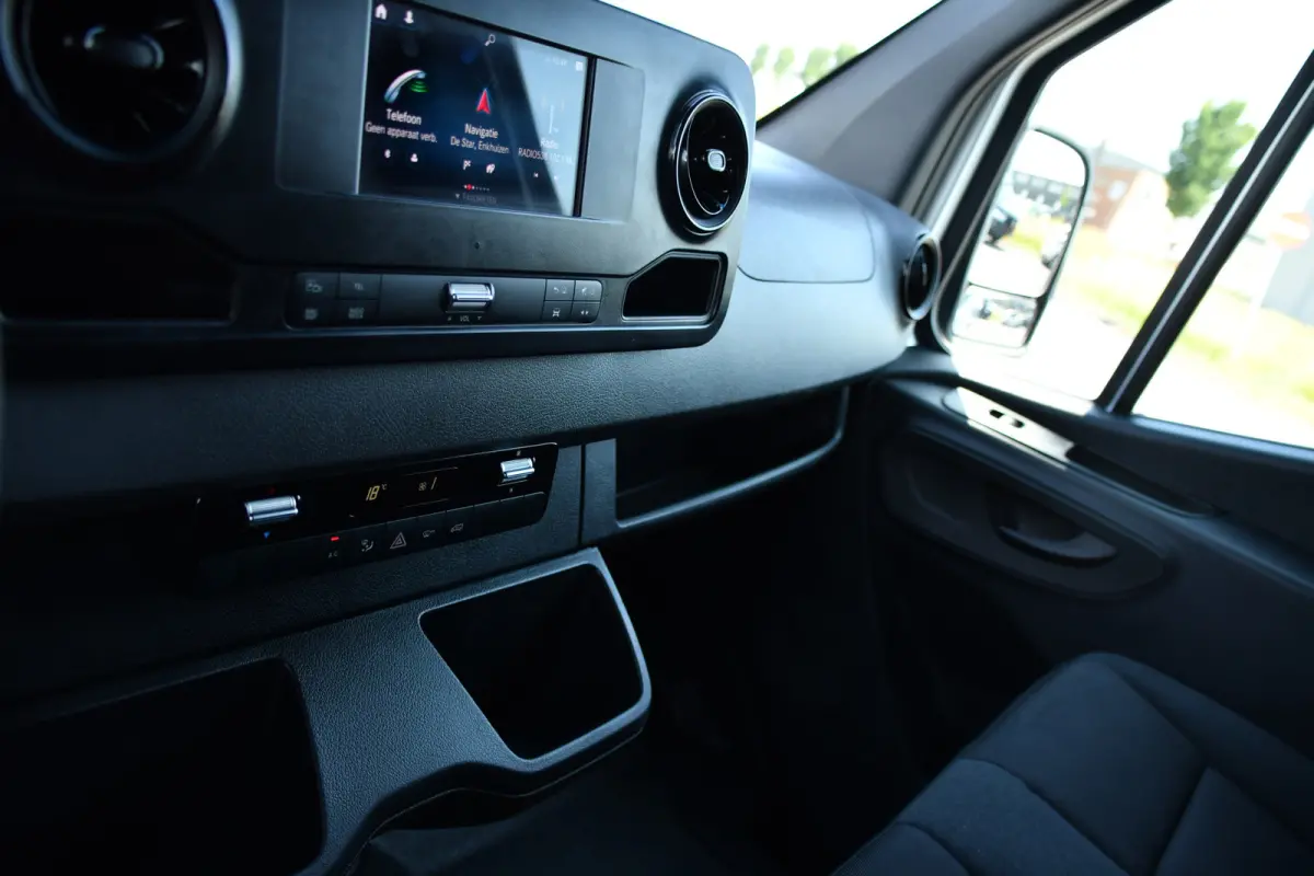 319 V6 3.0 CDI L2H2 PB Edition Camera, Cruise, Carplay, 190pk, Automaat, LED, Trekhaak, Dodehoek, Sensoren, NAVI, Uniek!