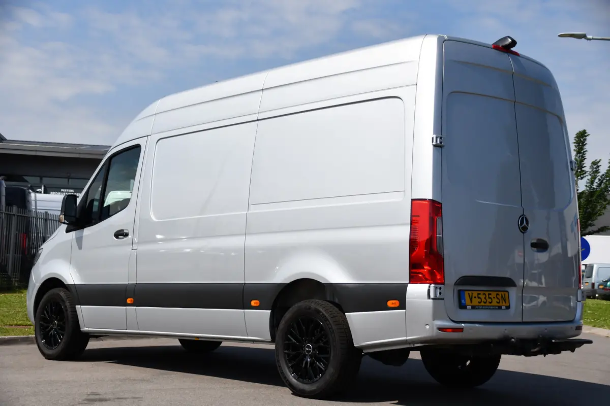 319 V6 3.0 CDI L2H2 PB Edition Camera, Cruise, Carplay, 190pk, Automaat, LED, Trekhaak, Dodehoek, Sensoren, NAVI, Uniek!