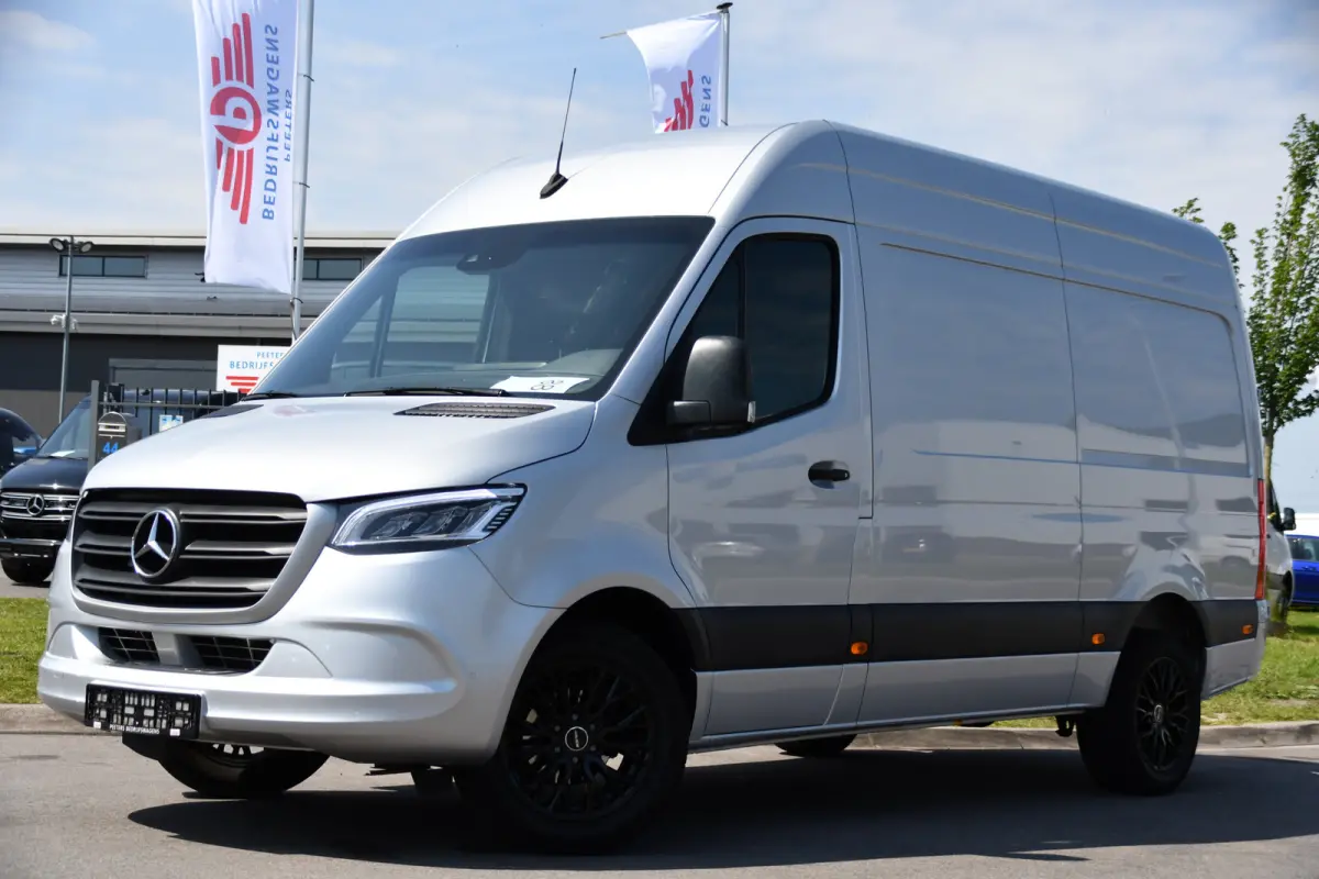 319 V6 3.0 CDI L2H2 PB Edition Camera, Cruise, Carplay, 190pk, Automaat, LED, Trekhaak, Dodehoek, Sensoren, NAVI, Uniek!