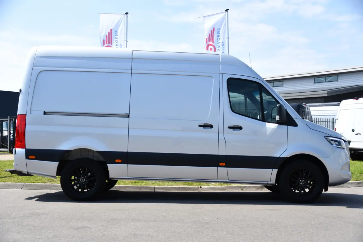319 V6 3.0 CDI L2H2 PB Edition Camera, Cruise, Carplay, 190pk, Automaat, LED, Trekhaak, Dodehoek, Sensoren, NAVI, Uniek!