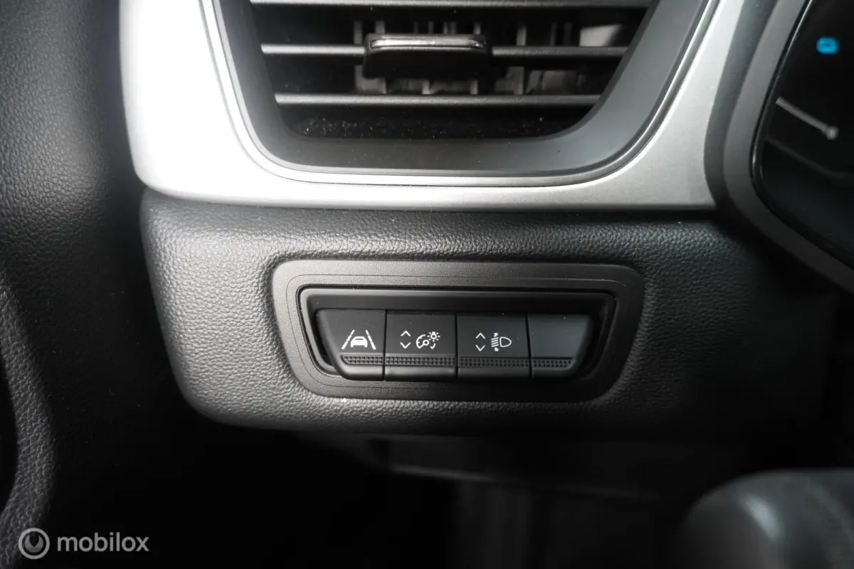 1.6 E-Tech hybrid 145 SL Rive Gauche