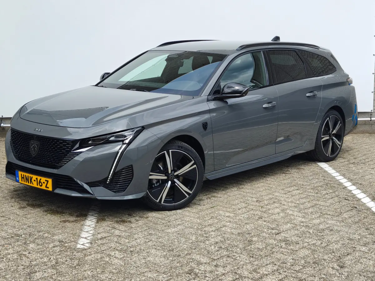 1.2 Hybrid 145 e-DCS6 GT | Achteruitrijcamera | Apple Carplay/Android Auto|telefoonintegratie premium | Armsteun achter | Achteruitrijcamera | Apple Carplay/Android Auto|telefoonintegratie p