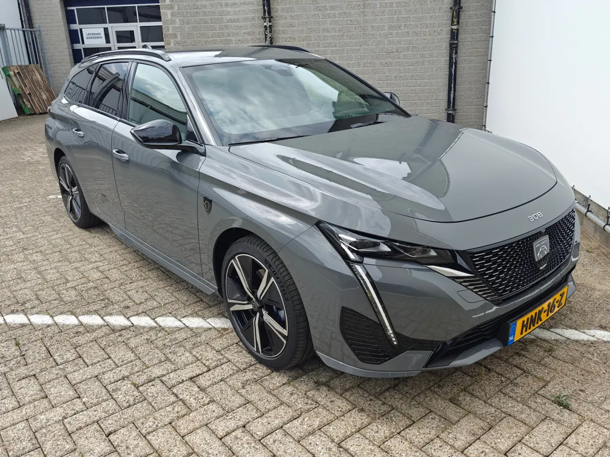 1.2 Hybrid 145 e-DCS6 GT | Achteruitrijcamera | Apple Carplay/Android Auto|telefoonintegratie premium | Armsteun achter | Achteruitrijcamera | Apple Carplay/Android Auto|telefoonintegratie p