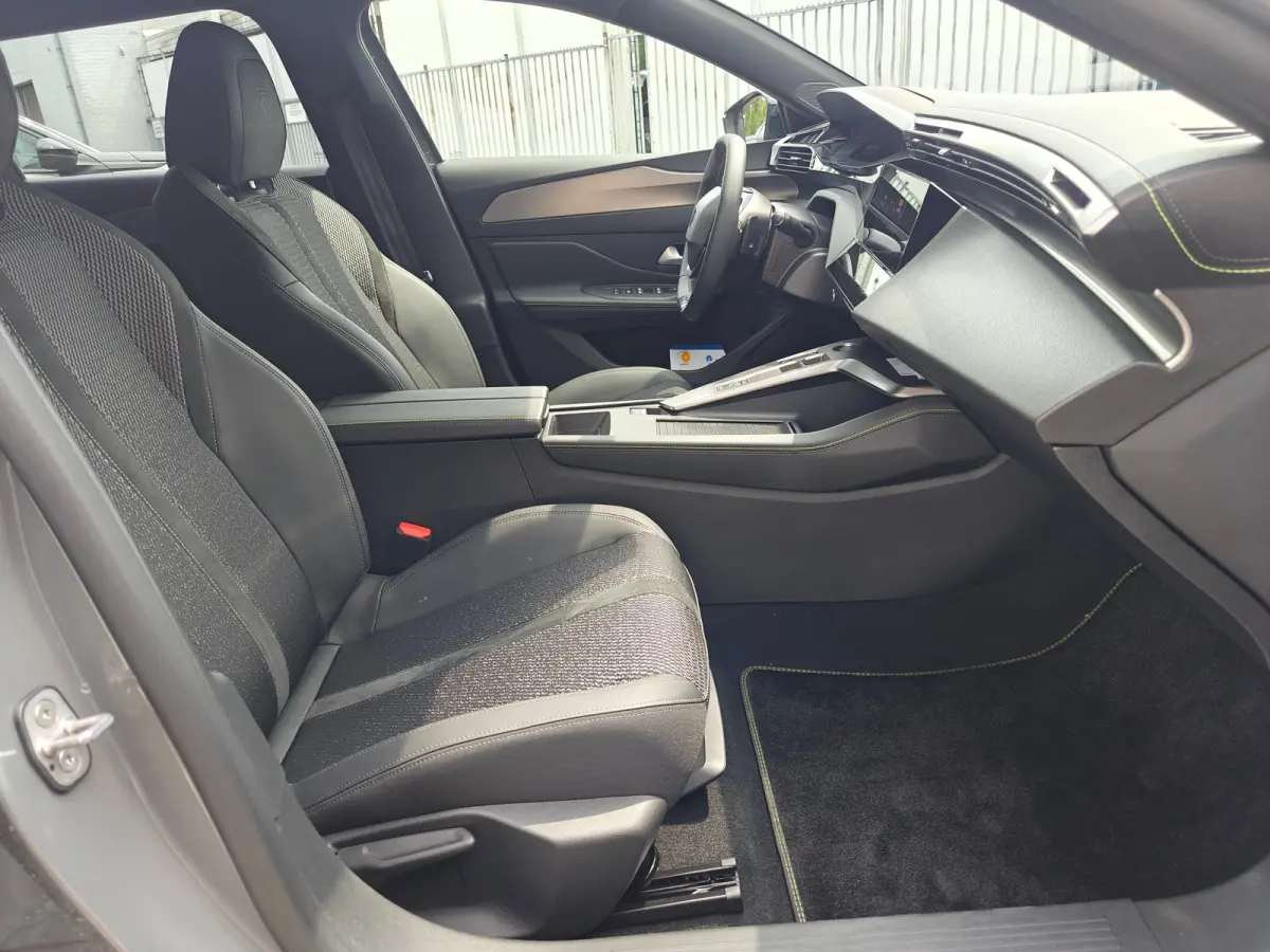 1.2 Hybrid 145 e-DCS6 GT | Achteruitrijcamera | Apple Carplay/Android Auto|telefoonintegratie premium | Armsteun achter | Achteruitrijcamera | Apple Carplay/Android Auto|telefoonintegratie p