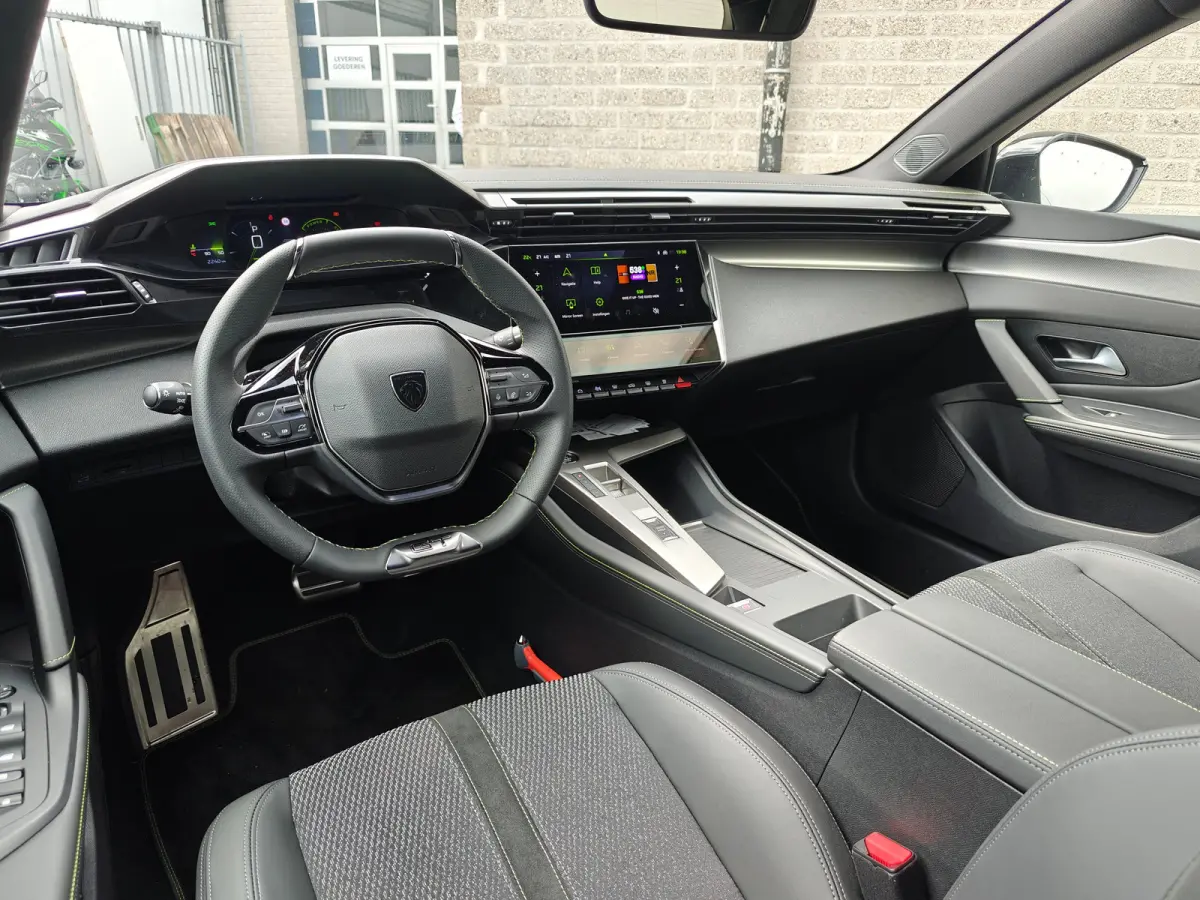 1.2 Hybrid 145 e-DCS6 GT | Achteruitrijcamera | Apple Carplay/Android Auto|telefoonintegratie premium | Armsteun achter | Achteruitrijcamera | Apple Carplay/Android Auto|telefoonintegratie p