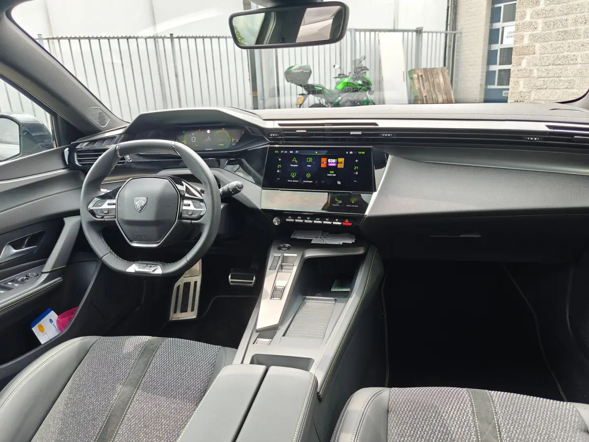 1.2 Hybrid 145 e-DCS6 GT | Achteruitrijcamera | Apple Carplay/Android Auto|telefoonintegratie premium | Armsteun achter | Achteruitrijcamera | Apple Carplay/Android Auto|telefoonintegratie p