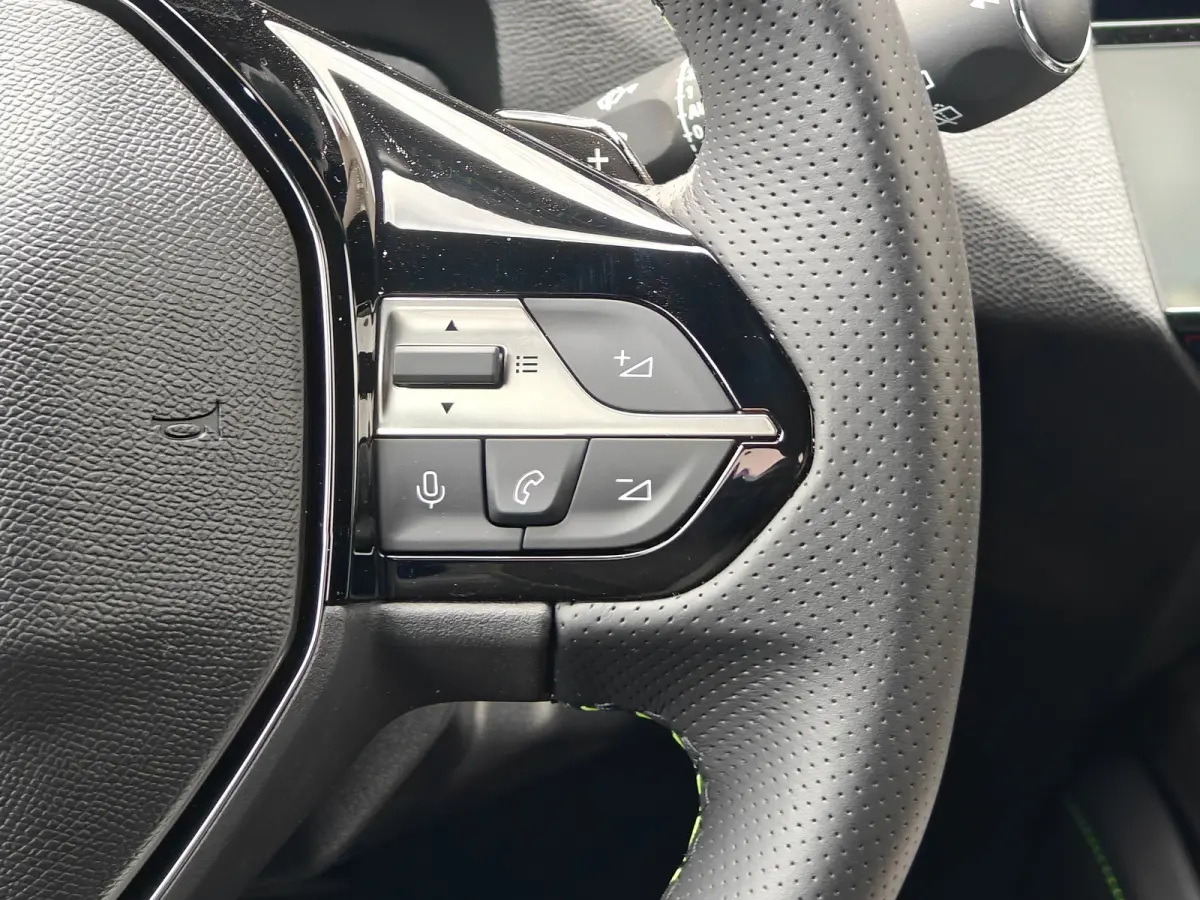 1.2 Hybrid 145 e-DCS6 GT | Achteruitrijcamera | Apple Carplay/Android Auto|telefoonintegratie premium | Armsteun achter | Achteruitrijcamera | Apple Carplay/Android Auto|telefoonintegratie p