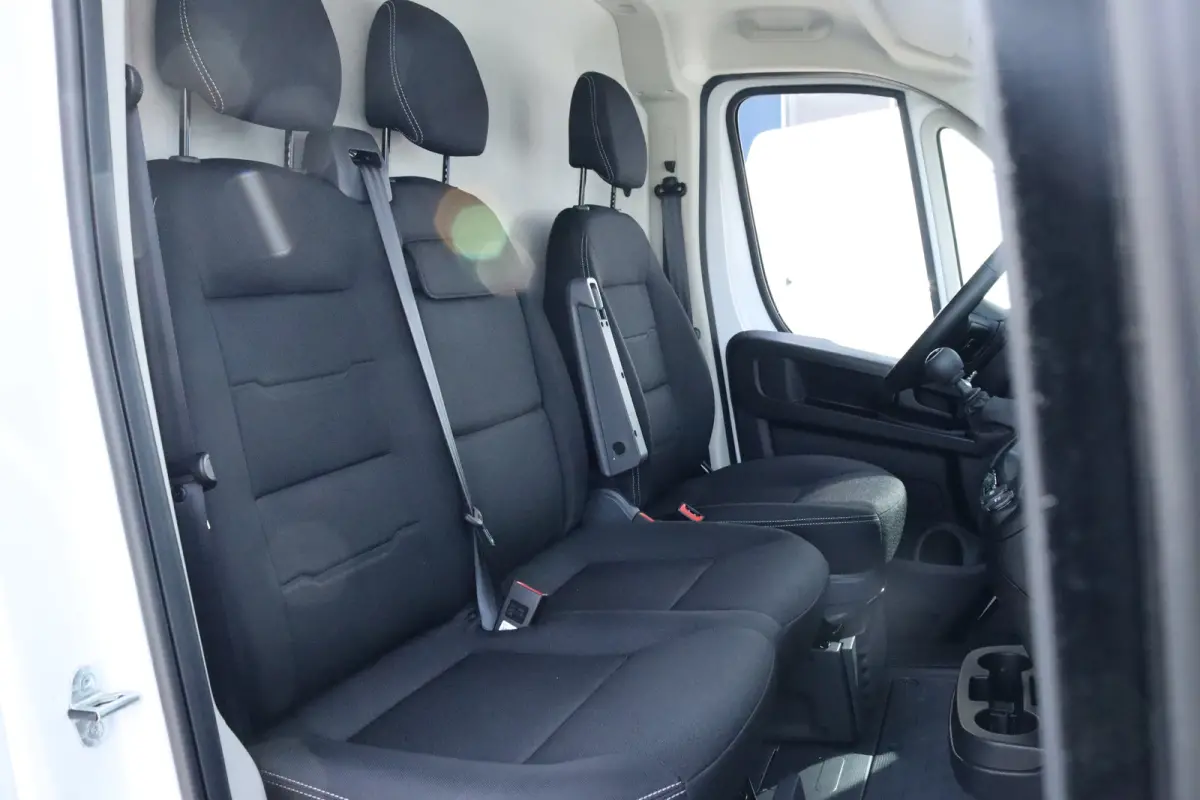 2.2 BlueHDi 140 S&S L3H2 3.5t | Cruise Control | Betimmering | Full-LED | Camera | Climate | Navi | Carplay | PDC |