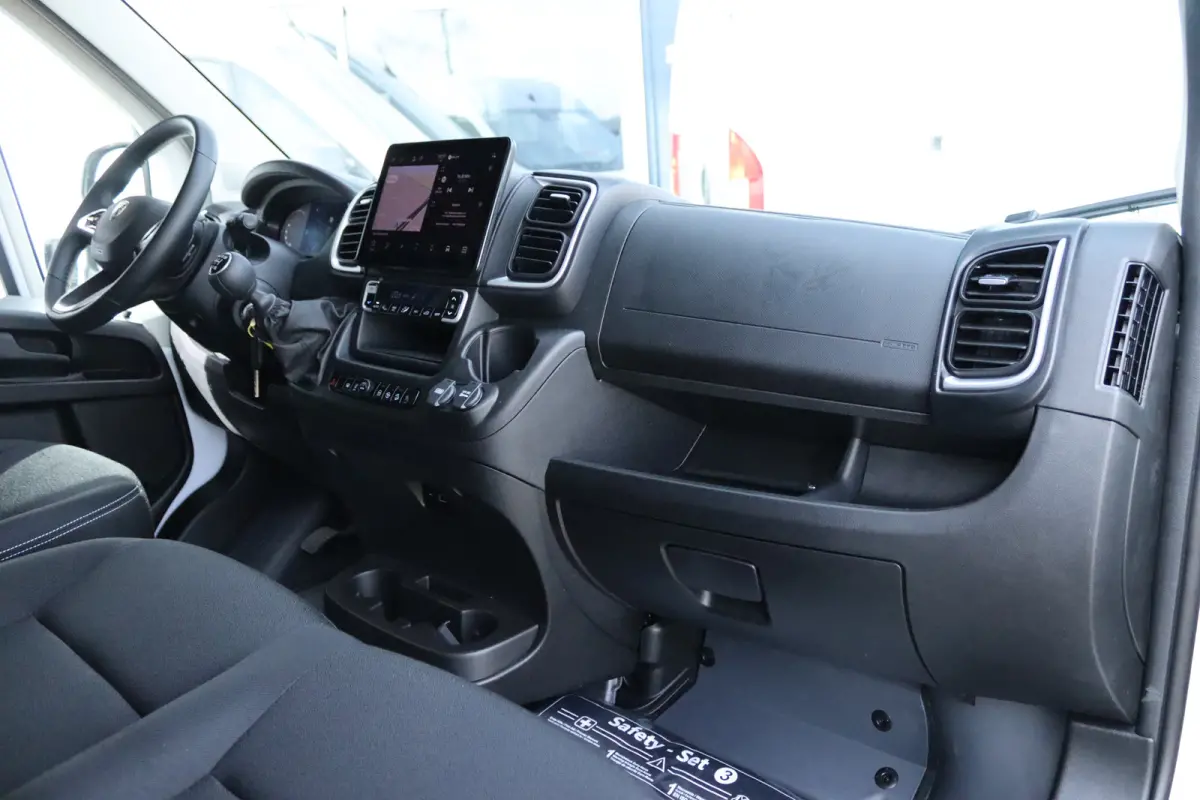 2.2 BlueHDi 140 S&S L3H2 3.5t | Cruise Control | Betimmering | Full-LED | Camera | Climate | Navi | Carplay | PDC |