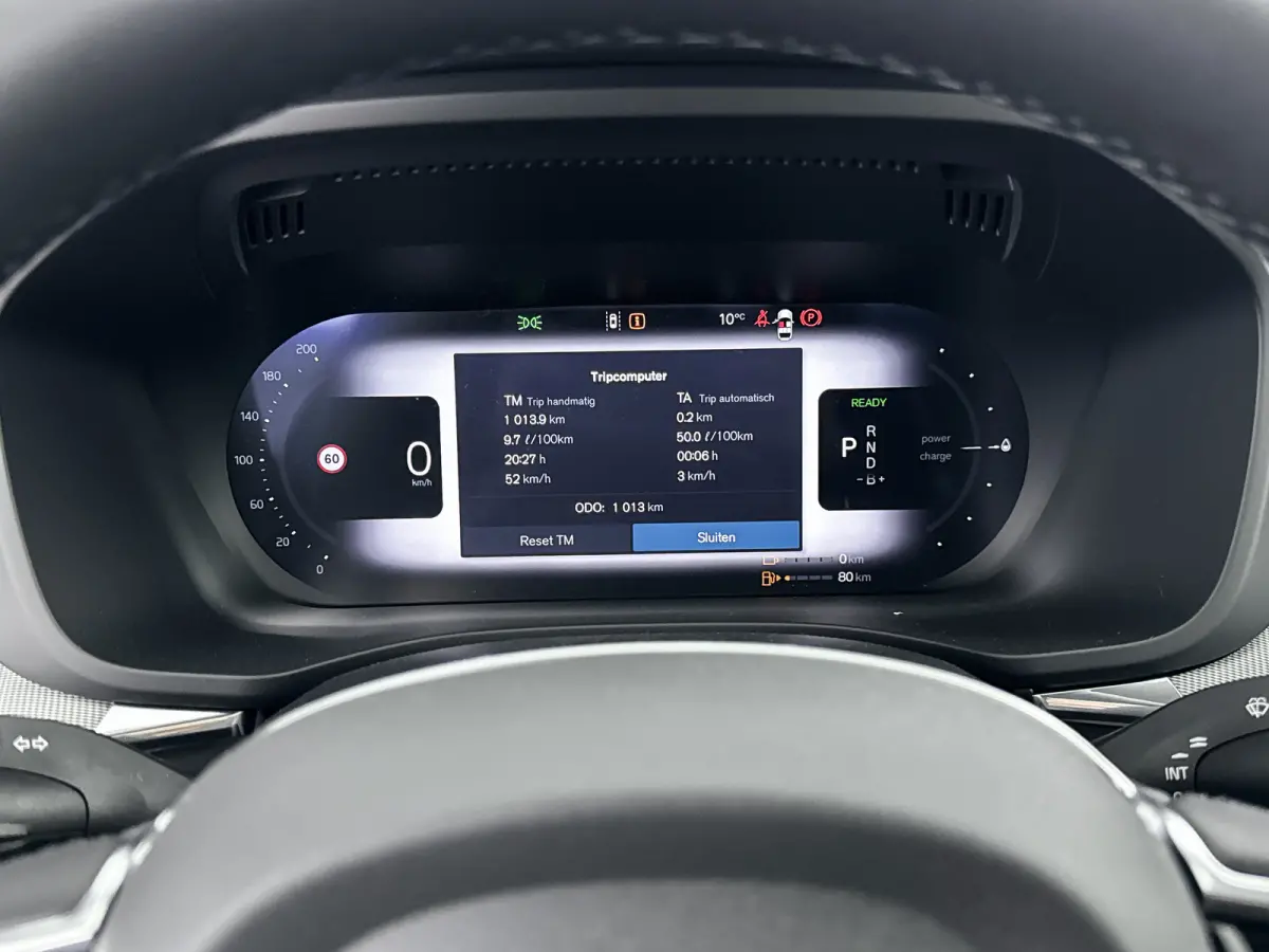 T6 Recharge Ultra Black Edition | Facelift | 21" | Elektrisch verst. Sportstoelen | Panoramadak | Head-up | 360 Camera | Harman Kardon | Full LED |