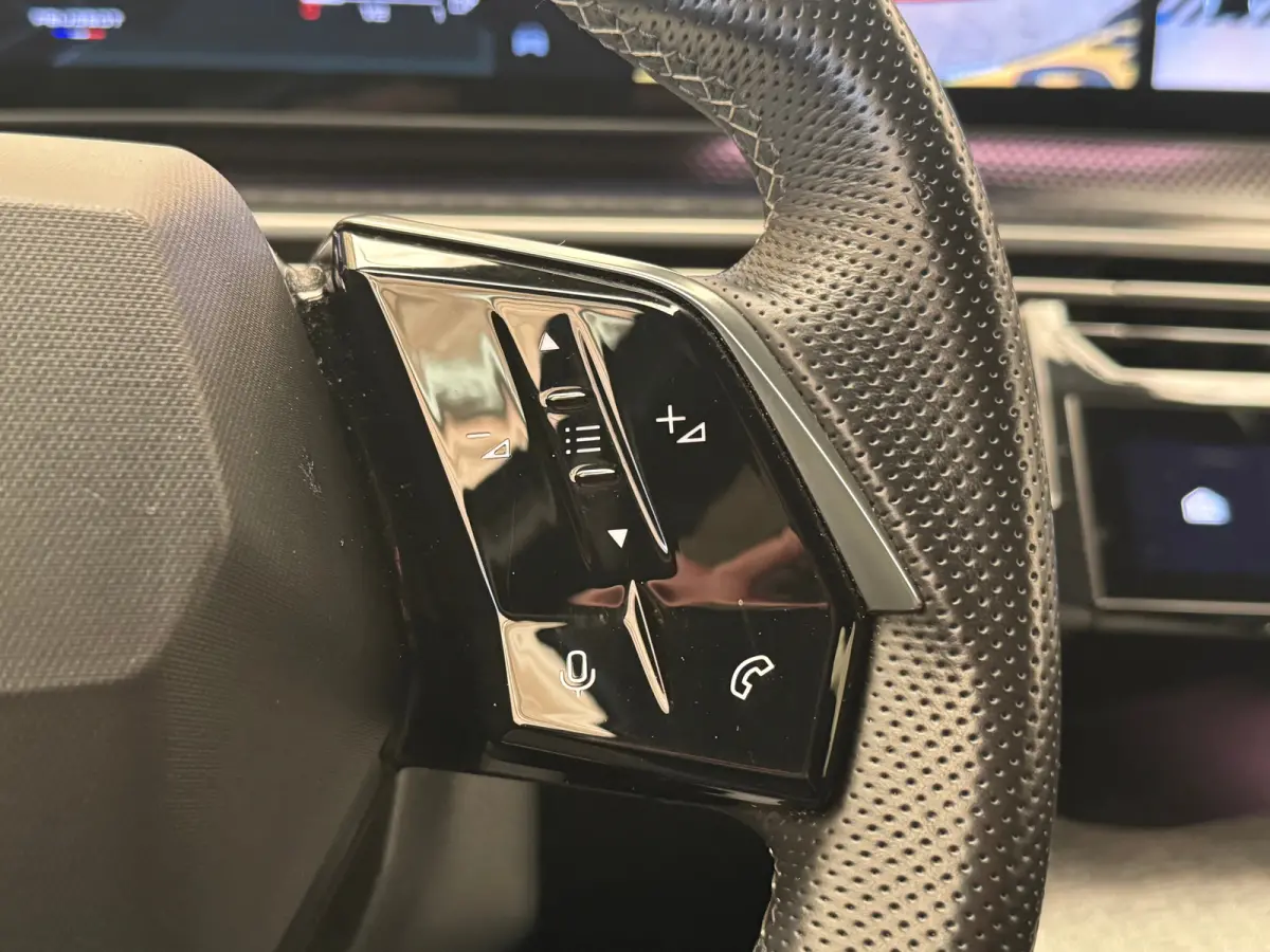 1.2 Hybrid 136 GT | Achteruitrijcamera | Airco separaat achter | Cruise control adaptief met Stop&Go