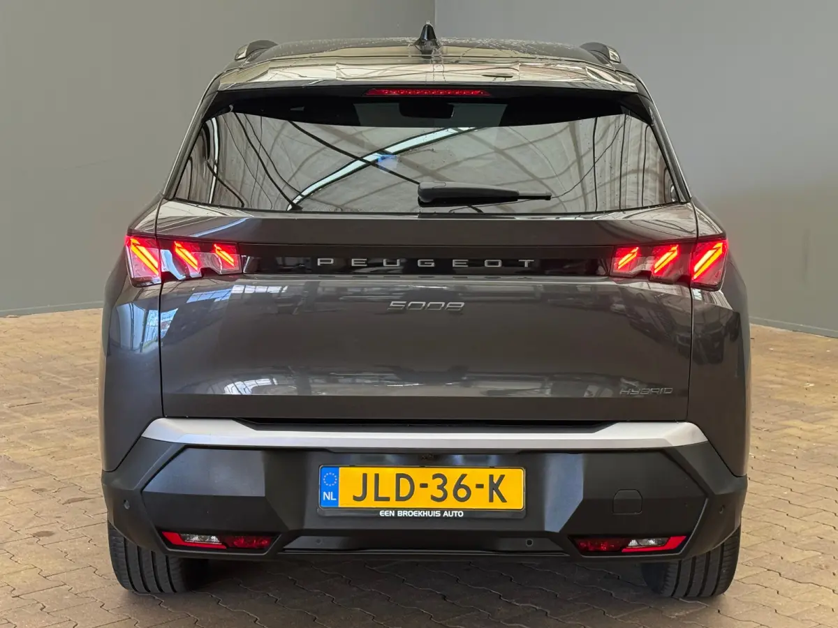 1.2 Hybrid 136 GT | Achteruitrijcamera | Airco separaat achter | Cruise control adaptief met Stop&Go