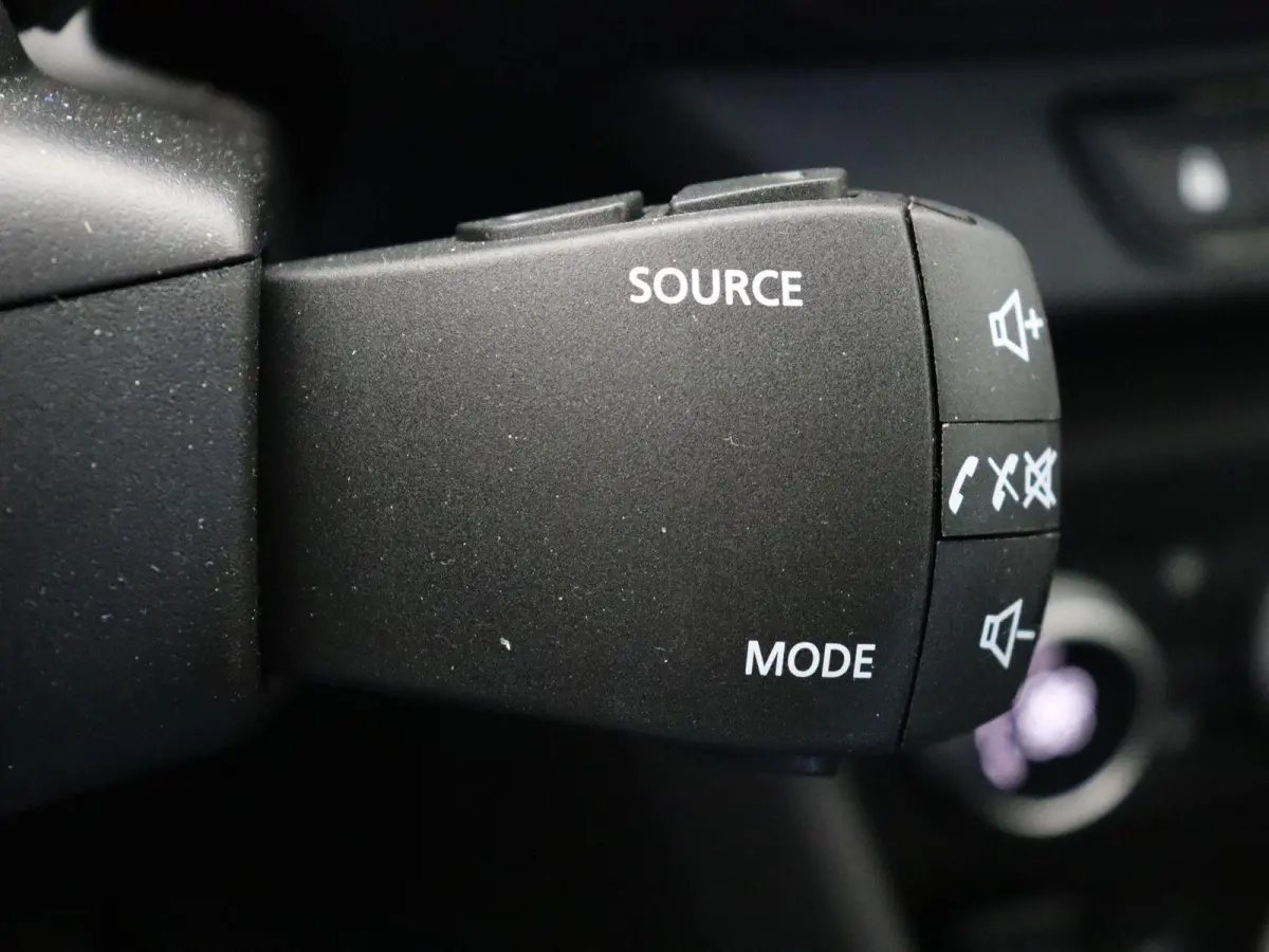 TCe 110pk limited edition | Camera's rondom | Climate control | Dodehoek sensor | Lichtmetalen velgen |
