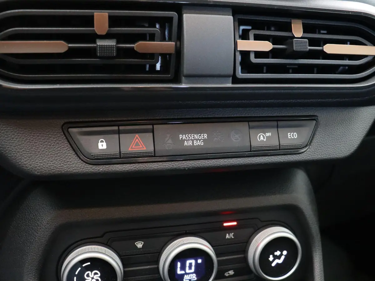TCe 110pk limited edition | Camera's rondom | Climate control | Dodehoek sensor | Lichtmetalen velgen |