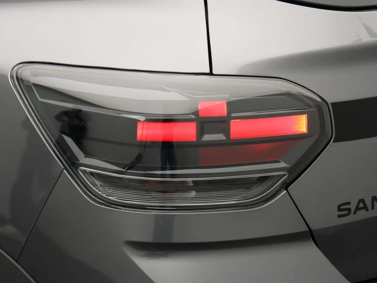 TCe 110pk limited edition | Camera's rondom | Climate control | Dodehoek sensor | Lichtmetalen velgen |