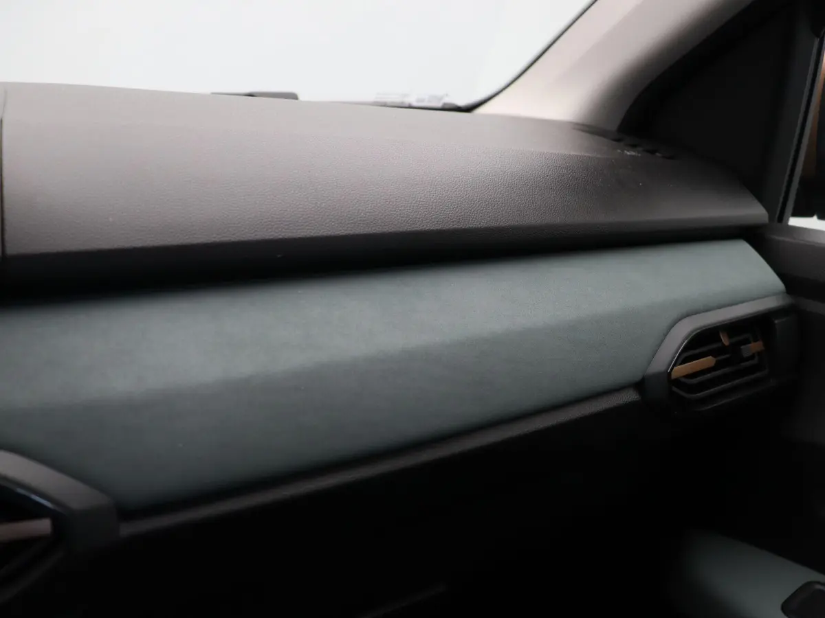 TCe 110pk limited edition | Camera's rondom | Climate control | Dodehoek sensor | Lichtmetalen velgen |