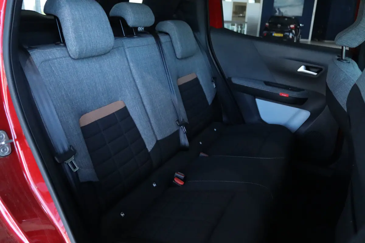 1.2 Turbo 100pk Plus | Cruise Control | Camera | Sensoren | Carplay