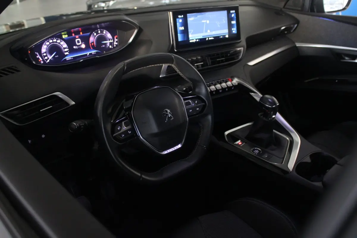 1.2 Turbo 130-PK Allure Pack Business | Achteruitrijcamera | Apple Carplay/Android Auto|telefoonintegratie premium | Armsteun voor