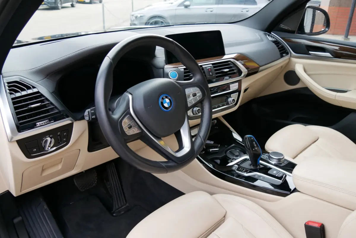 High Executive 80 kWh. pano. harman kardon. trekhaak soh 91%