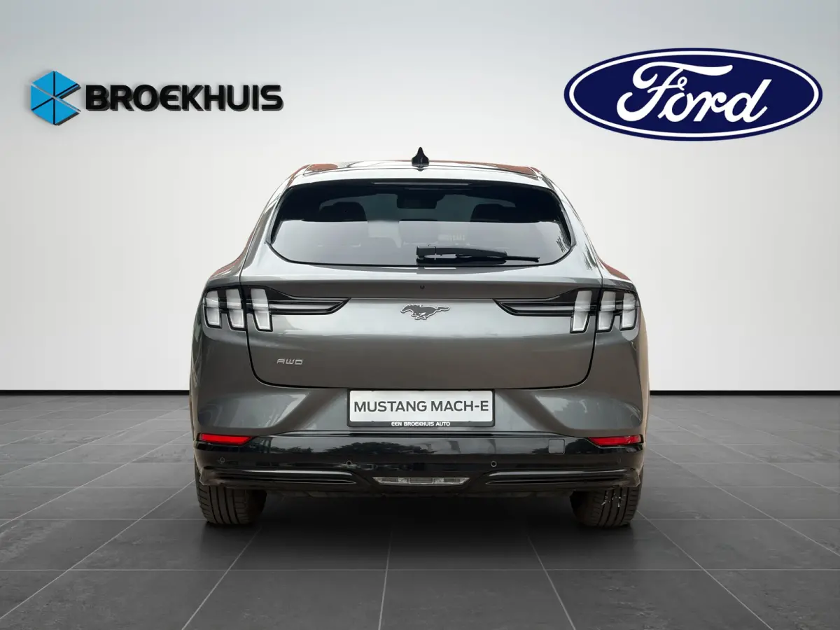 Premium 98KWh AWD 351pk | Panoramadak | Technology Pack+ | SOH 96,5