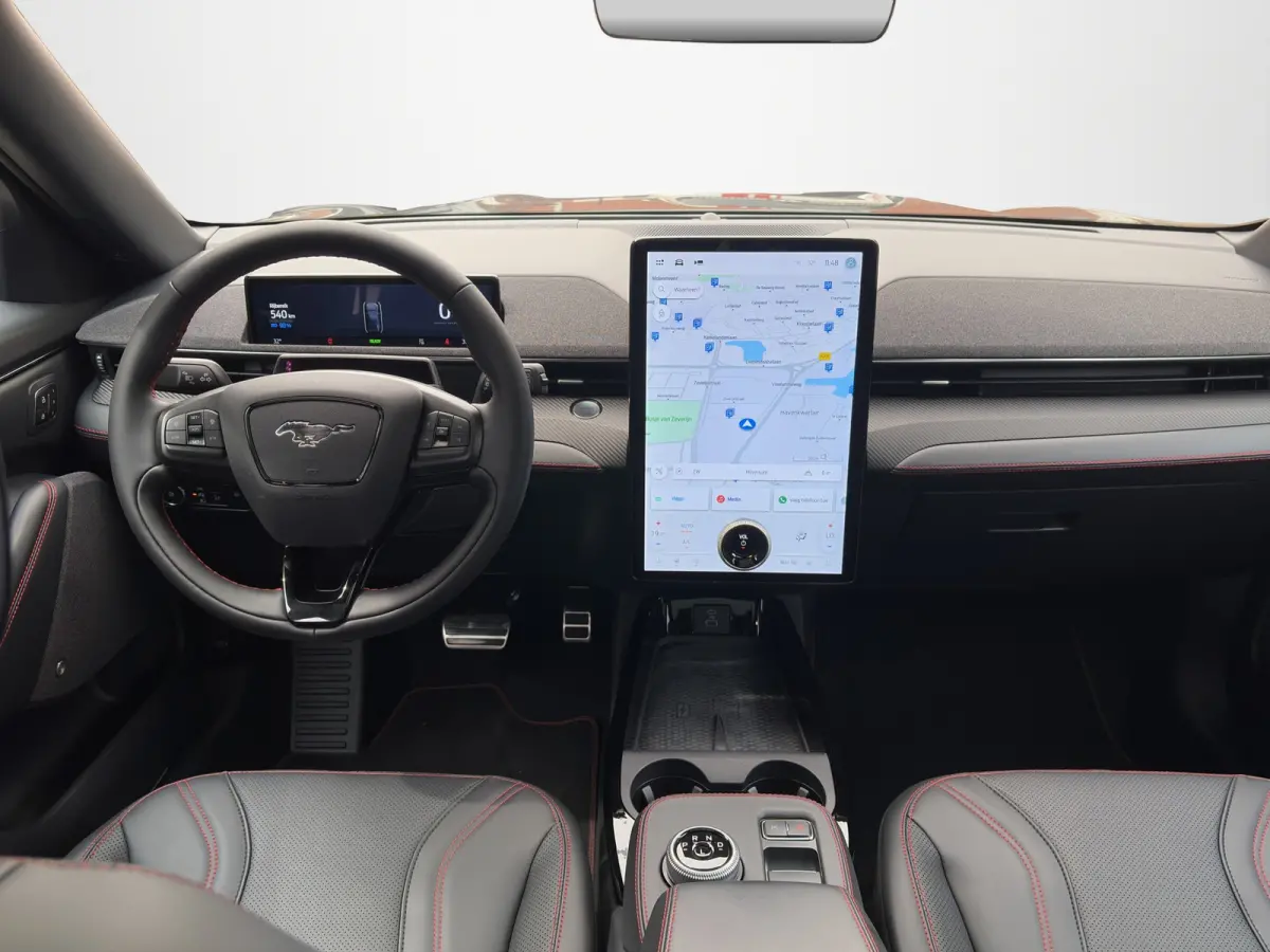 Premium 98KWh AWD 351pk | Panoramadak | Technology Pack+ | SOH 96,5