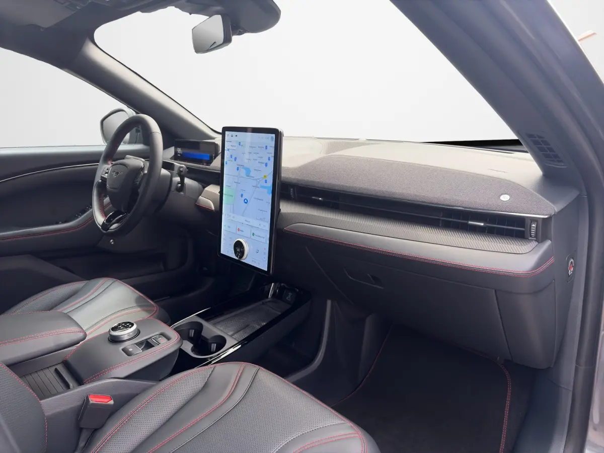 Premium 98KWh AWD 351pk | Panoramadak | Technology Pack+ | SOH 96,5