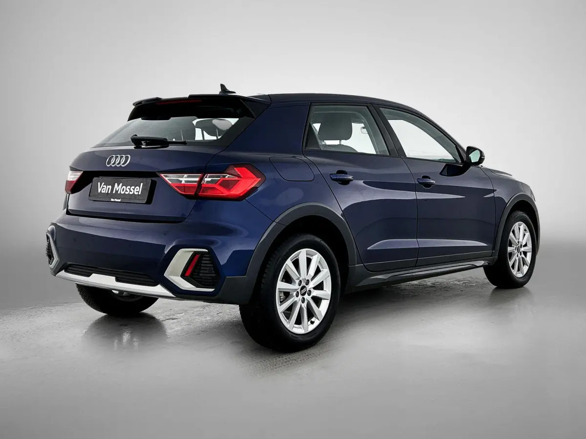 30 TFSI Advanced edition 110 PK l Cruise control l Navigatie l Airco l Parkeersensoren l Apple Carplay / Android Auto l Lichtmetalen wielen