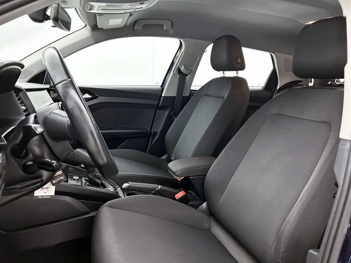 30 TFSI Advanced edition 110 PK l Cruise control l Navigatie l Airco l Parkeersensoren l Apple Carplay / Android Auto l Lichtmetalen wielen