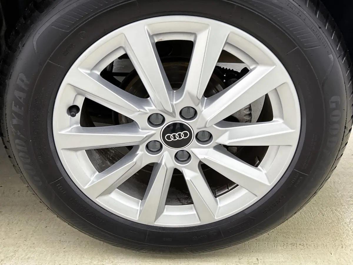 30 TFSI Advanced edition 110 PK l Cruise control l Navigatie l Airco l Parkeersensoren l Apple Carplay / Android Auto l Lichtmetalen wielen