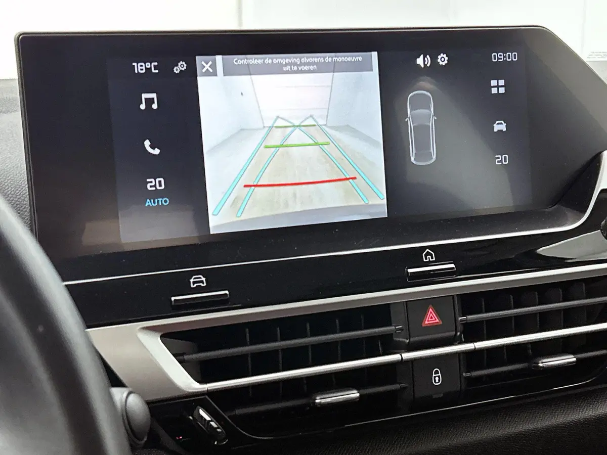Plus Hybrid 145pk Automaat | Navigatie via Apple Carplay / Android auto | Achteruitrijcamera | Climate Control | Cruise Control | Parkeersensoren | Elektrisch inklapbare spiegels | Stof/kuns
