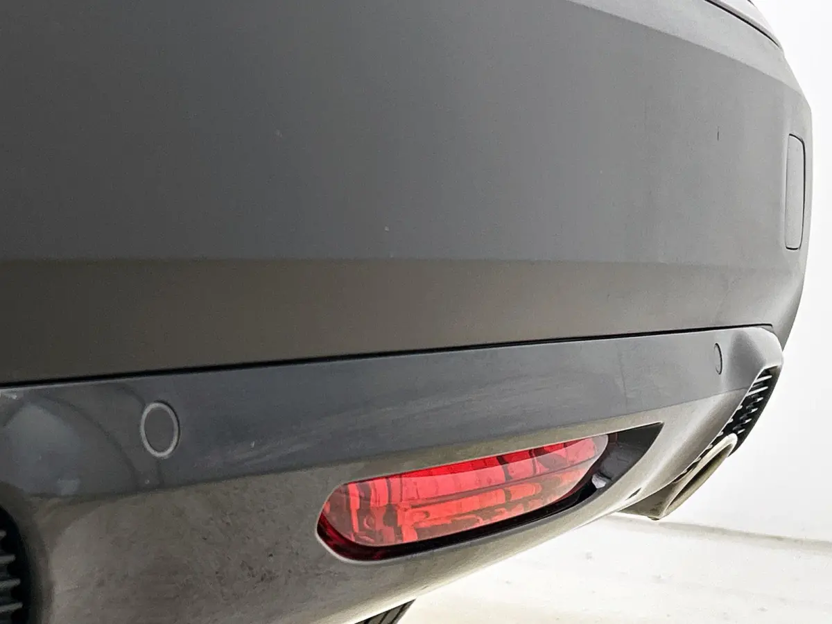 Plus Hybrid 145pk Automaat | Navigatie via Apple Carplay / Android auto | Achteruitrijcamera | Climate Control | Cruise Control | Parkeersensoren | Elektrisch inklapbare spiegels | Stof/kuns