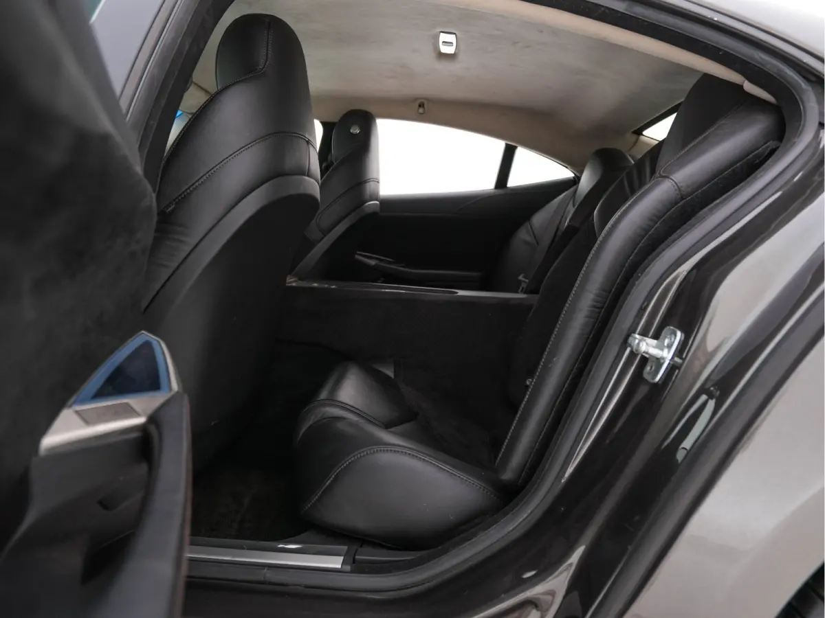 2.0 EcoSport +GEARBOX PROBLEM+ * AUT | XENON | 1/2LEATHER | DIGI-COCKPIT | NAV-FULLAMP | COMFORT-SEATS | CAMERA | 22''ALU | ECC | PDC | CRUISE*