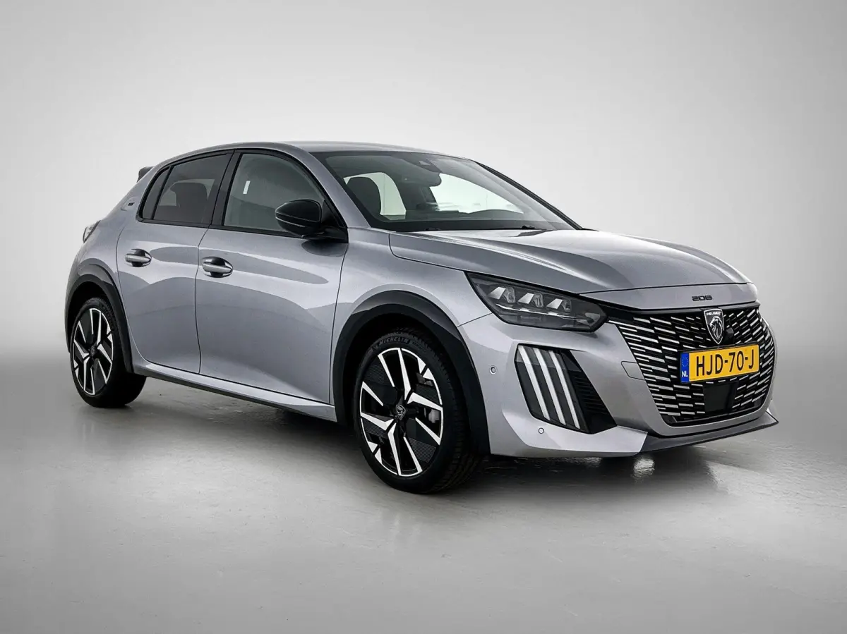 GT Hybrid 145pk Automaat | Navigatie | 360° Camera | Climate Control | Adaptieve Cruise Control | Parkeersensoren v+a | Armsteun | Keyless | Full Led koplampen | Dodehoeksensor| Leder/stof 