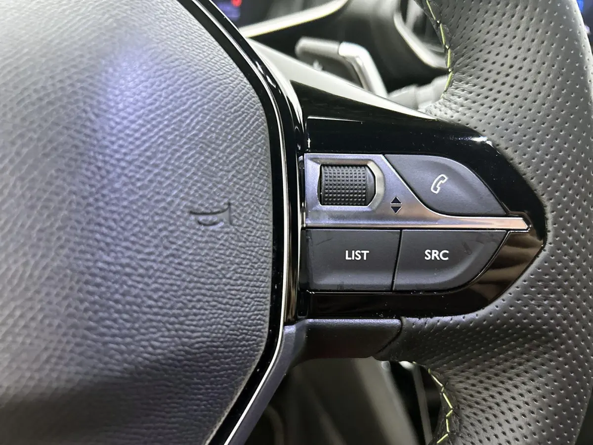 GT Hybrid 145pk Automaat | Navigatie | 360° Camera | Climate Control | Adaptieve Cruise Control | Parkeersensoren v+a | Armsteun | Keyless | Full Led koplampen | Dodehoeksensor| Leder/stof 